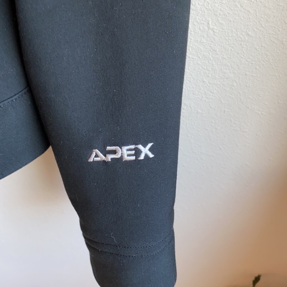 The North Face Winter Jacket  Size Small - Picture 4 of 10